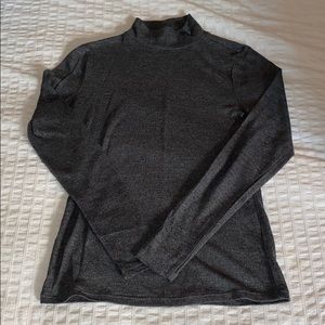 DYNAMITE - M Grey Turtleneck
